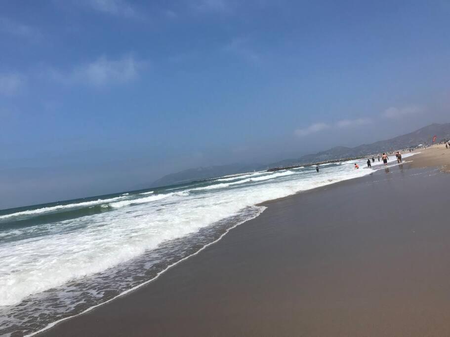 Romantic Coastal Private Room Oxnard Bagian luar foto